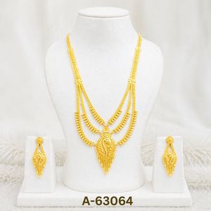 ชุดสร้อยคอเจ้าสาวแบบอินเดียโบราณชุบทองประดับเพชรซิร์คอนพร้อมต่างหู ดีไซน์หรูหรา รุ่น A-63064 จาก MOLL JEWELLERS - Product Image 1