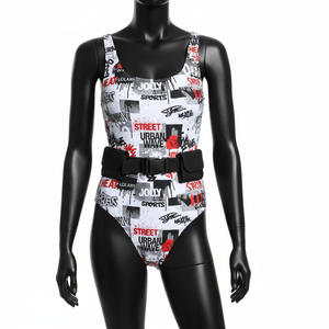 Ensemble de maillots de bain en polyester et élasthanne, tissu extensible doux, blanc, noir, rouge, style streetwear, logo personnalisé par sublimation, pour femmes. - Product Image 1