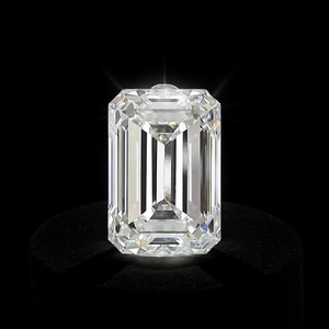 Diamants en émeraude cultivés en laboratoire certifiés IGI, 10,64 ct, VS1, de haute qualité - Product Image 3