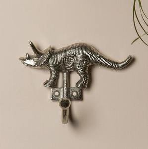 Crochet mural en laiton au design dinosaure, parfait pour la salle de bain et la chambre d'enfant, idéal pour suspendre des objets, organiseur mural gain de place, provenant d'Inde. - Product Image 3