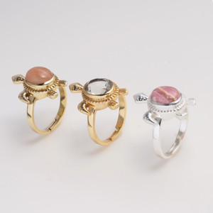 Anillo Moku Jewellery Marine con Cabujón de Coral Melocotón, Engastado en Bisel, Ajustable, Inspirado en el Océano, Anillo de Declaración Hecho a Mano, Joyería para Mujer - Product Image 3