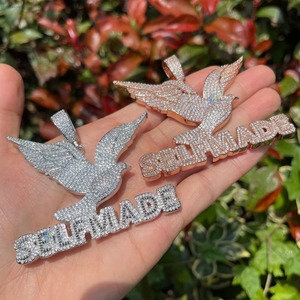 Pendentif Lettre Personnalisée Oiseau en Vol en Argent 925 Moissanite Iced Out Hip Hop, Breloques Personnalisées Bicolores avec Initiale - Product Image 5