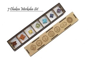 Set de Sanación con Pirámide Merkaba de Siete Chakras, Caja de Madera, Piedras Naturales, Venta al por Mayor, Amayra Crystals Exports INDIA - Product Image 2