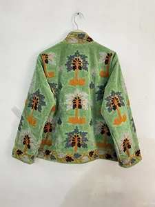 Veste courte bohème en velours brodé Suzani vert clair pour femme, style ethnique, ouverte sur le devant, création de designer - Product Image 5
