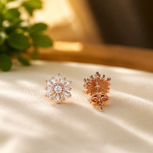 Boucles d'oreilles clous en moissanite motif fleur, serties de diamants taille baguette, bijoux d'oreille pour cadeau d'anniversaire pour elle - Product Image 2