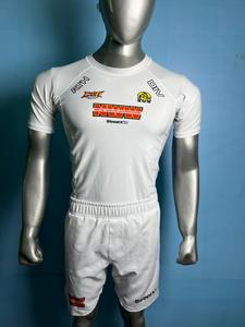 Camisetas y pantalones cortos de compresión para hombre, color naranja, estilo premium, diseños y logotipo personalizables, conjuntos de entrenamiento para hombre - Product Image 6