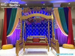 Decoración de Escenario para Nikkah, Columpio de Madera Tratada de Color Personalizado, Jhoola Duradero y Vibrante para Ceremonia de Mehndi, Boda India - Product Image 3