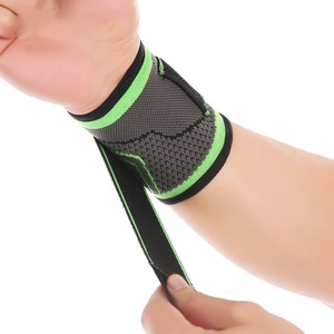 Meilleurs bandages de poignet en cachemire antidérapants avec boucles auto-agrippantes pour le fitness, la musculation, la protection professionnelle - Product Image 1