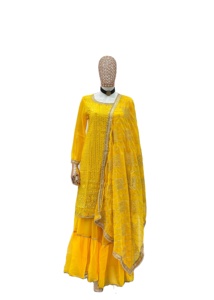 Ensemble Sharara Gharara Kurti traditionnel indien brodé pour l'hiver, en tissu Georgette, design pakistanais, vêtements ethniques sur mesure - Product Image 3