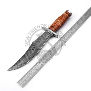 Nuevo cuchillo Bowie de Damasco, cuchillo de caza de hoja fija, cuchillo de supervivencia táctico para camping con funda de cuero y mango con protector de acero. - Product Image 2
