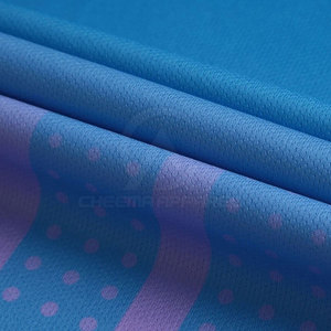 Ensemble de maillots et shorts de football légers en tissu anti-transpiration avec coutures renforcées pour une durabilité accrue - Product Image 4