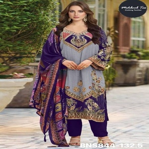 Proveedor de conjuntos de salwar-kameez y dupatta de muselina de viscosa de primera calidad con estampado digital y bordado Aari, de la India, para la moda femenina. - Product Image 1