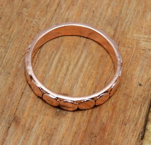 Anillo de Cobre Puro Vintage con Grabado de Símbolo Antiguo en Espiral, Anillo de Dedo de Cobre Sólido con Borde Plano - Product Image 5