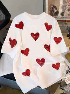 T-shirt décontracté pour femme à manches courtes en coton blanc avec patch cœur en fausse fourrure rose et perles, col rond, idéal pour l'été - Product Image 5