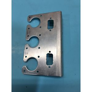 8 NOVELLUS 17-153947-00 PLATE, C1 ROBOT ASSY - Equipo y piezas de semiconductores de confianza de Trusted Global Legacy - Product Image 3