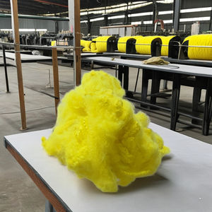 Style solide de fibre discontinue de polyester jaune citron recyclé 100% pour la filature de tissu non tissé du Viet Nam - Product Image 1
