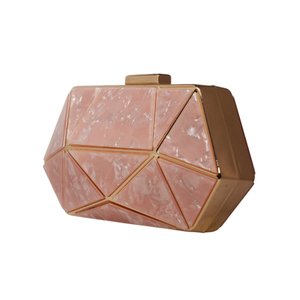 Pochette hexagonale en métal avec découpe en acrylique couleur pêche et finition pierre, élégante pour les soirées et occasions formelles pour femmes - Product Image 6