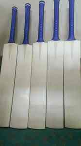 Bate de críquet con mango suave para entrenamiento deportivo, accesorio deportivo para mejorar el rendimiento en partidos. - Product Image 5