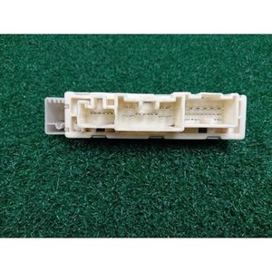 ECUs et modules informatiques d'occasion Prius 8264147090 - Product Image 3