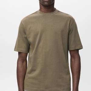T-shirt Homme Tendance à Épaules Tombantes Entièrement Personnalisable Léger Facile à Porter Respirant Confortable - Product Image 1