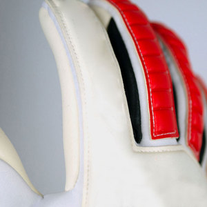 Gants de gardien de but en cuir de haute qualité à faible MOQ avec design respirant réglable, service OEM, best-seller - Product Image 4