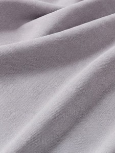 Chemise habillée homme unie gris pâle à col boutonné, manches longues, respirante, en popeline de coton, style décontracté chic, idéale pour le printemps - Product Image 4