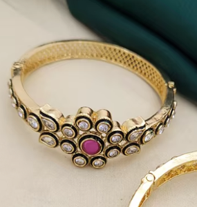 Elegante acabado dorado a la moda con aspecto de piedras, dos juegos de brazaletes, elegantes brazaletes que se pueden abrir para mujer, para ropa de boda - Product Image 2