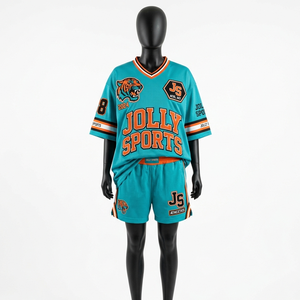 Ensemble short et maillot de football en polyester mesh 220 GSM pour femme, bleu ciel, design à panneaux, sublimation, twill, logo personnalisé, ensembles pour femmes - Product Image 4