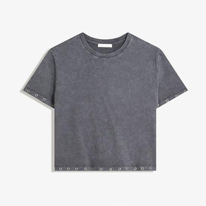 Camiseta Corta Casual de Verano para Mujer con Cuello Redondo, Manga Raglán, Ribete en Contraste y Detalles Metálicos en el Bajo y Mangas - Product Image 1