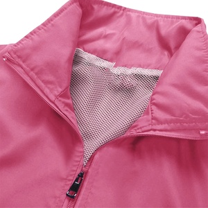 เสื้อแจ็คเก็ตซอฟต์เชลล์แบบซิปเต็มตัว โพลีเอสเตอร์กันน้ำ ปักโลโก้ตามสั่ง ขายส่งสำหรับผู้ชาย - Product Image 4