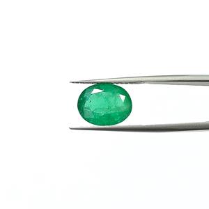 Émeraude ovale verte de 5,26 carats provenant de Zambie, pierre précieuse non montée - Product Image 2