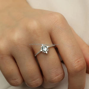 14K Or Rose Vintage Style Radiant Cut Lab Grown Diamant Bague de Fiançailles Anniversaire de Mariage Certifié IGI Fête des Femmes - Product Image 4