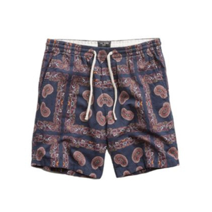 Ensemble décontracté streetwear personnalisé avec logo frontal uni en polyester/coton, respirant, deux pièces, sweat à capuche et short, effet délavé, coupe ample et haute qualité - Product Image 1