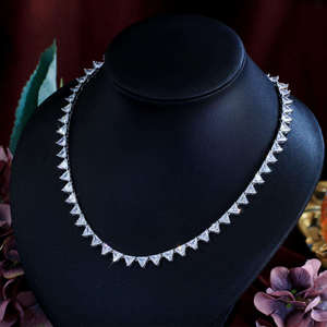 Nuevo Collar de Moda Brillante con Forma de Triángulo Blanco Cúbico para Novia, Collar de Tenis para Mujer, Joyería Elegante para Uso Diario y Fiestas - Product Image 6