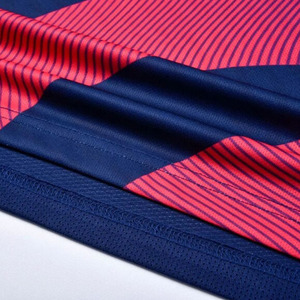 Vêtements de sport pour hommes, uniformes de football 100% polyester, services OEM, uniformes de football d'entraînement respirants et confortables 100% polyester - Product Image 6