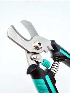 FUJIYA Coupe-câble et dénudeur d'électricien à bord lisse de qualité industrielle avec prise confortable - Product Image 6