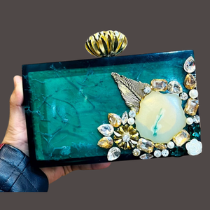 Bolso de Mano de Resina Personalizado y Decorado, Bolso de Noche de Resina Hecho a Mano de Lujo para Boutique, Hecho a Mano por MULTI CRAFT - Product Image 6