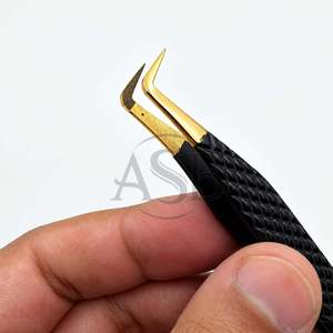 Pince à épiler en fibre noire et or à 90 degrés, en acier inoxydable, pour extensions de cils, impression de logo personnalisée - Product Image 4
