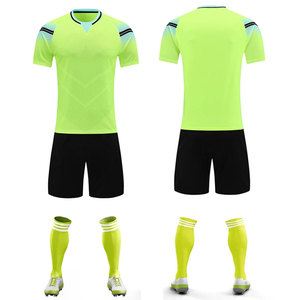 Tenue de football unisexe, nouveau design, haute qualité, vêtements de sport fabriqués en usine, ensemble de maillots de football unisexe par sublimation - Product Image 2