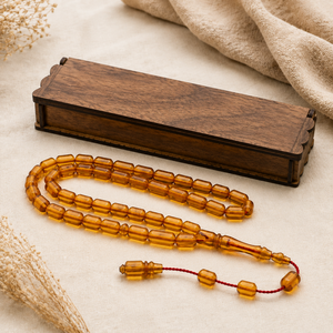 Boîte à perles de prière artisanale en bois d'Aqdus Saleem de Jodhpur, écologique, avec Tasbih en verre ambré et coffret cadeau - Vente en gros - Product Image 1