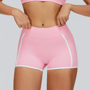 Shorts de yoga taille haute pour femmes, rose, en spandex et polyester, respirants, sportifs, tricotés, avec taille élastique, pour l'entraînement et la gym - Product Image 1