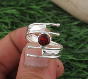 Handmade 925 Sterling <b>Silver</b> Bezel Setting Red Garnet Gemstone Band <b>Ring</b> <b>for</b> Women <b>Men</b> Minimalist Wedding Party Jewelry - Product Image 5