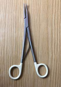 L'applicateur à clip Kara Mediclust en acier inoxydable (SS) est un instrument chirurgical réutilisable et autoclavable pour interventions minimalement invasives. - Product Image 3