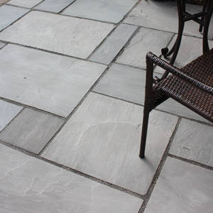 Dalles de pavage en grès gris Kandla de qualité supérieure pour cuisines extérieures et patios modernes par GROCON - Product Image 6