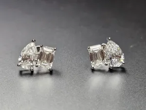 Pendientes de Diamantes con Corte Esmeralda y Pera en Oro Amarillo, Pendientes Minimalistas de Lujo, Elegante Joyería Nupcial, Regalo para Mujeres Elegantes - Product Image 2