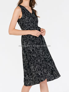 เดรสยาวสีดำเซ็กซี่มีสไตล์ไม่มีแขนสำหรับผู้หญิงและเด็กผู้หญิง - Product Image 5