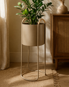 Jardinière d'intérieur durable en fer avec revêtement en poudre, trous de drainage, design classique et moderne pour la décoration de la maison et du jardin - Product Image 3