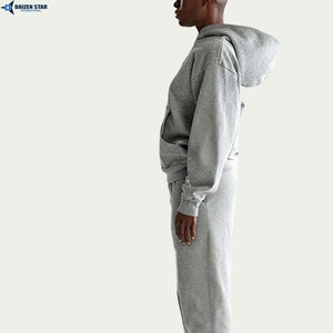 ชุดวอร์มผ้าฝ้ายแบบมีฮู้ด กันลม แห้งเร็ว ระบายอากาศได้ดี เป็นมิตรกับสิ่งแวดล้อม สำหรับผู้ใหญ่ทุกเพศ สไตล์สตรีทแวร์สำหรับฤดูใบไม้ผลิ - Product Image 3