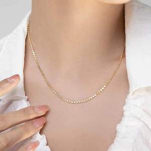 Collier à perles en lettres anglaises dorées, best-seller, luxe léger, design de niche, chaîne de clavicule, mode transfrontalière - Product Image 3