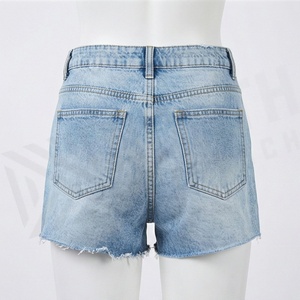 Shorts en jean personnalisables 100 % coton pour femme, coupe ample, écologiques, décontractés, jambes larges, style déchiré, pour l'été - Product Image 2